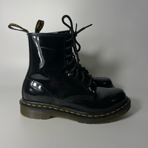Dr. Martens Shoes - Dr. Marten’s 1460W